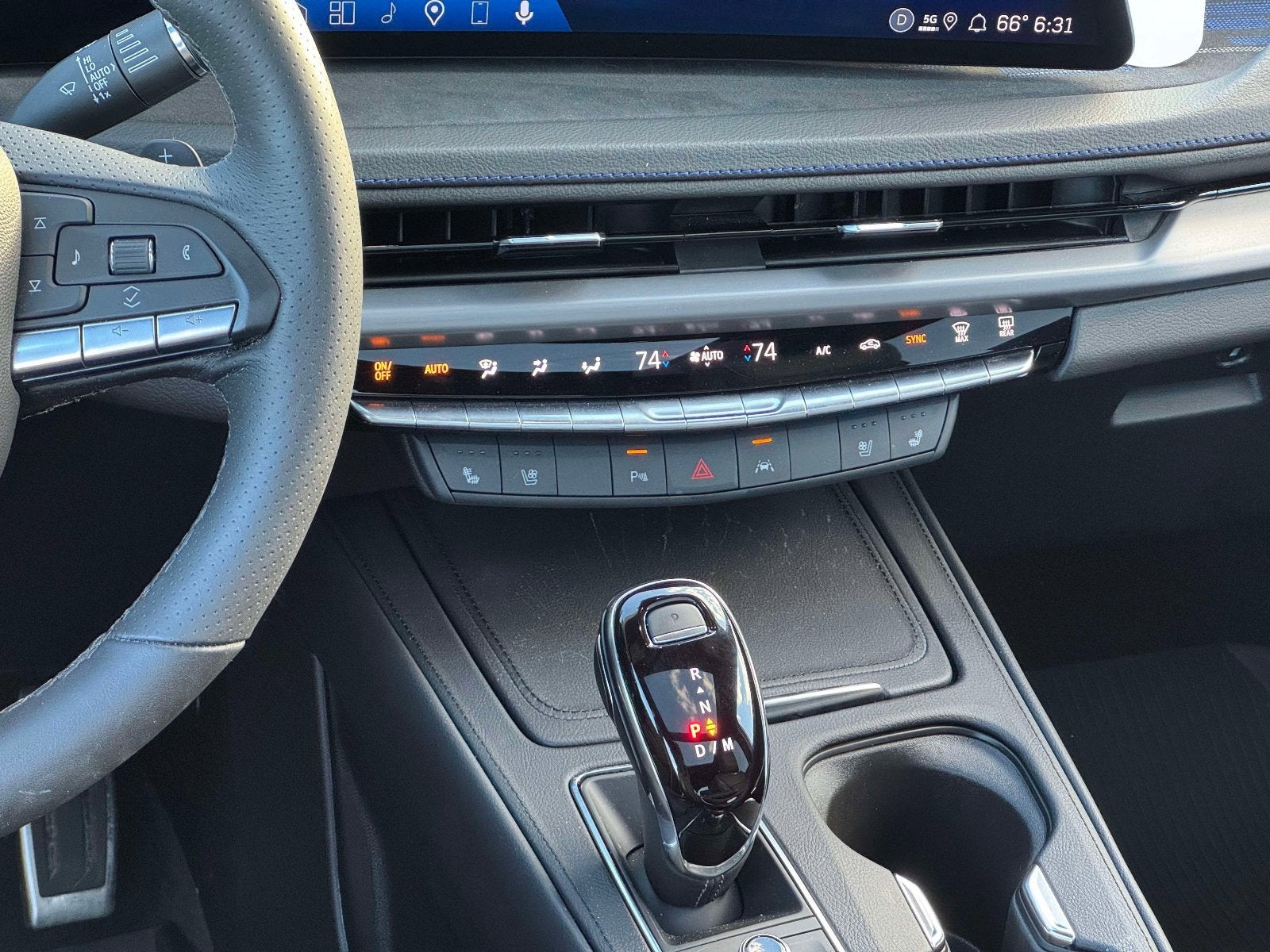2025 Cadillac XT4 Sport
