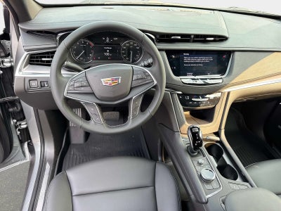 2026 Cadillac XT5 Luxury