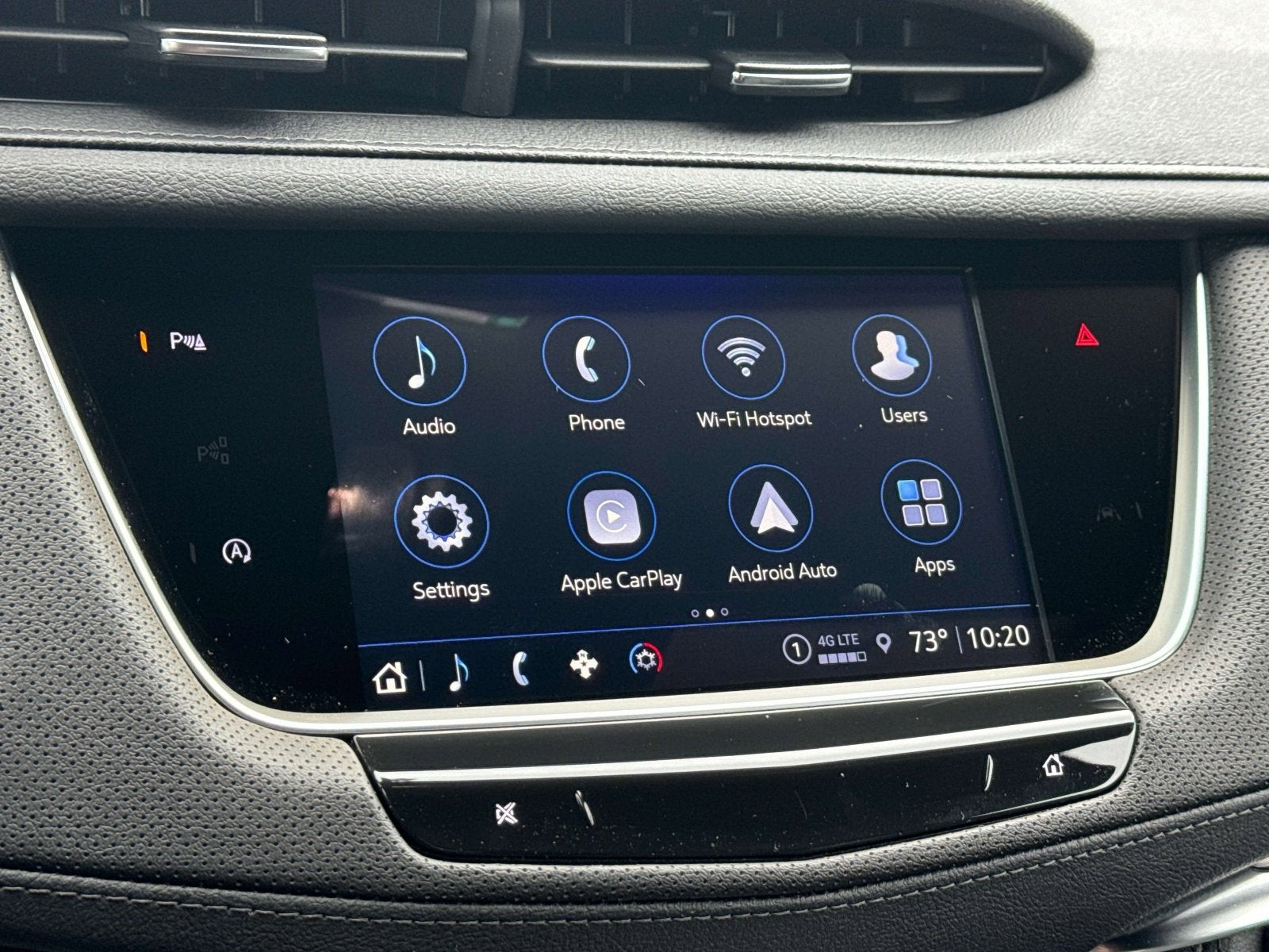 2026 Cadillac XT5 Luxury
