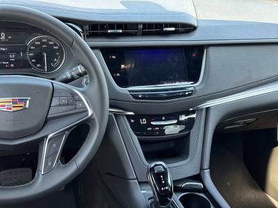 2026 Cadillac XT5 Luxury