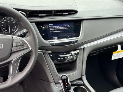 2026 Cadillac XT5 Luxury