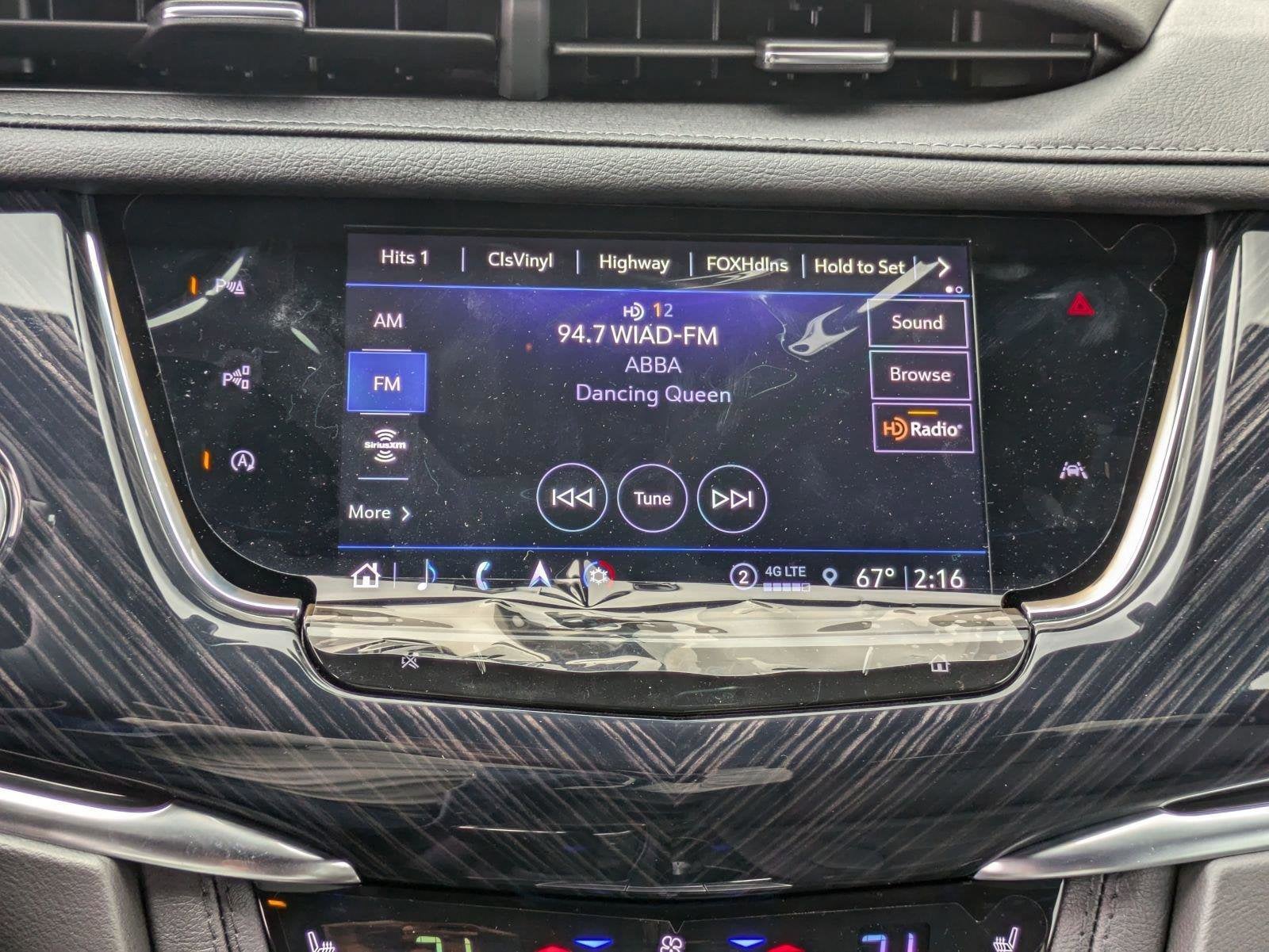 2025 Cadillac XT6 Premium Luxury