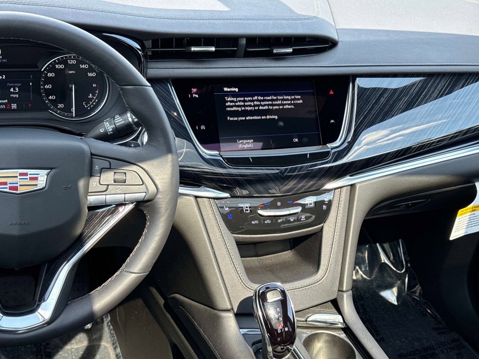 2025 Cadillac XT6 Premium Luxury
