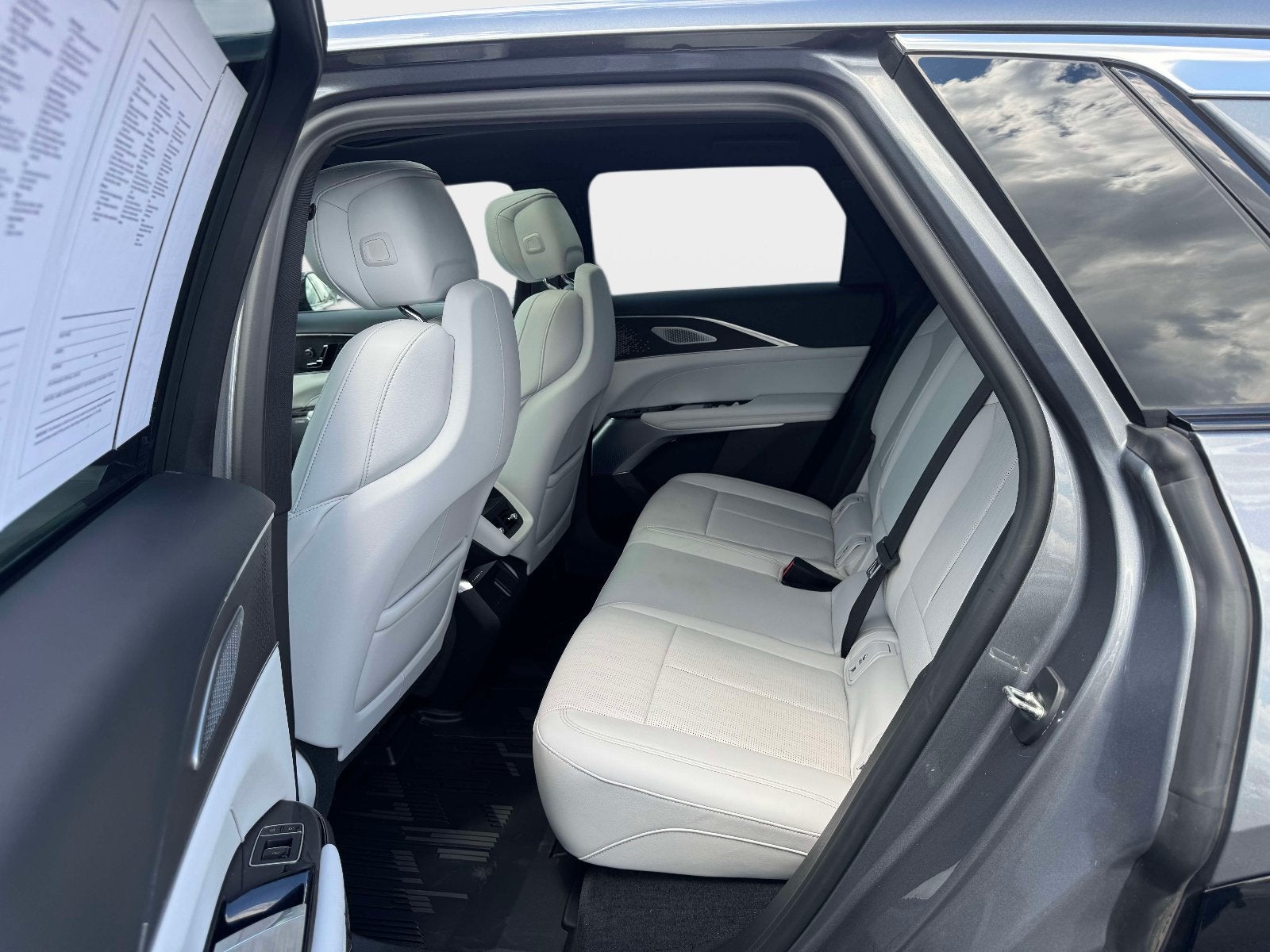 2023 Cadillac LYRIQ Luxury