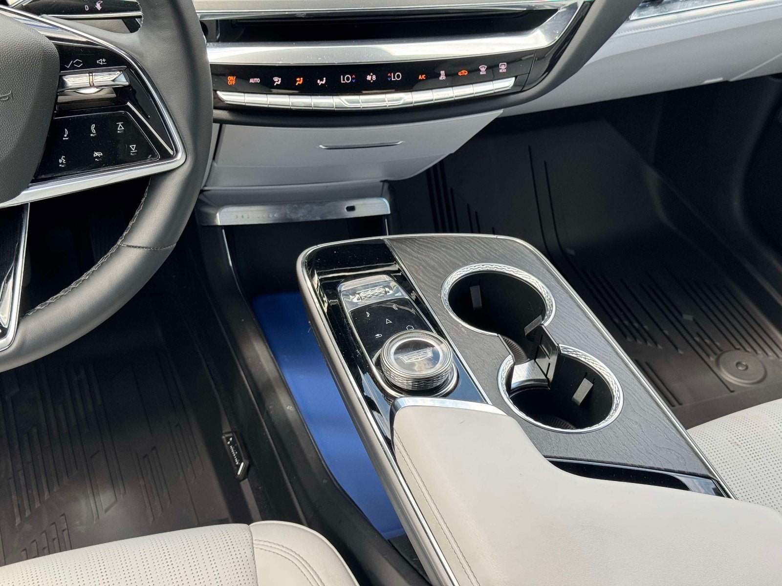 2023 Cadillac LYRIQ Luxury