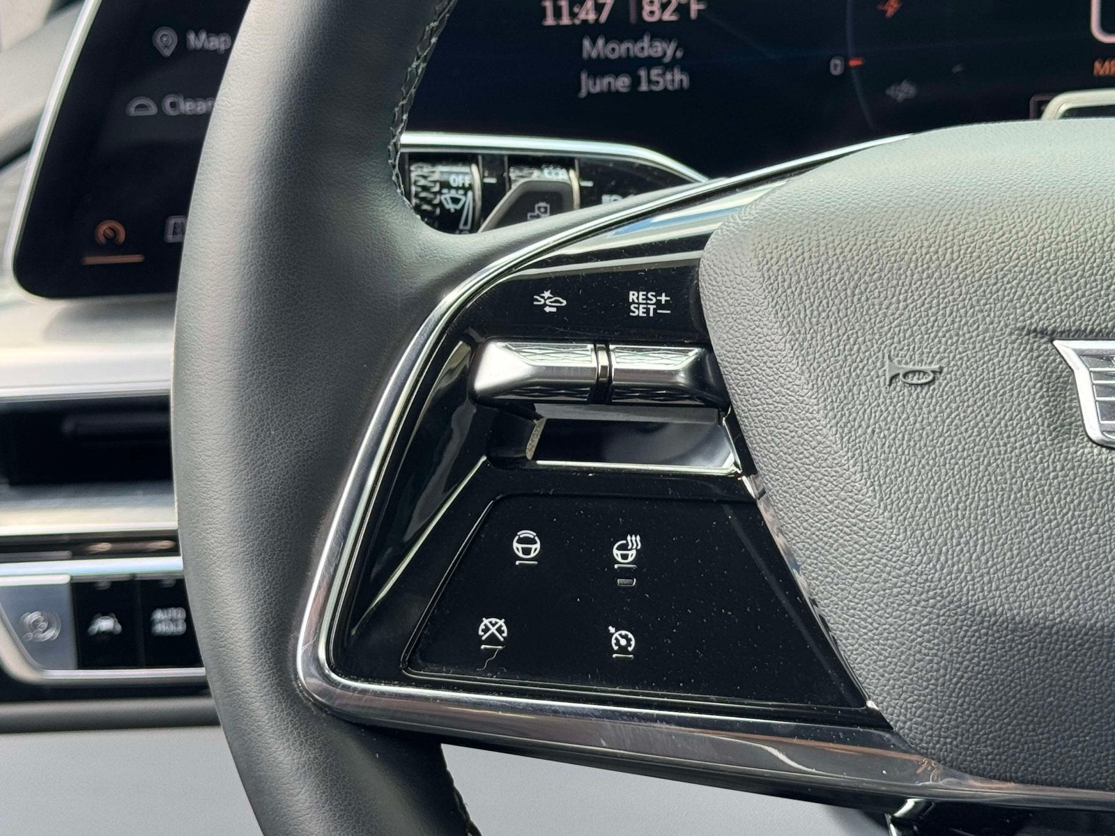 2023 Cadillac LYRIQ Luxury