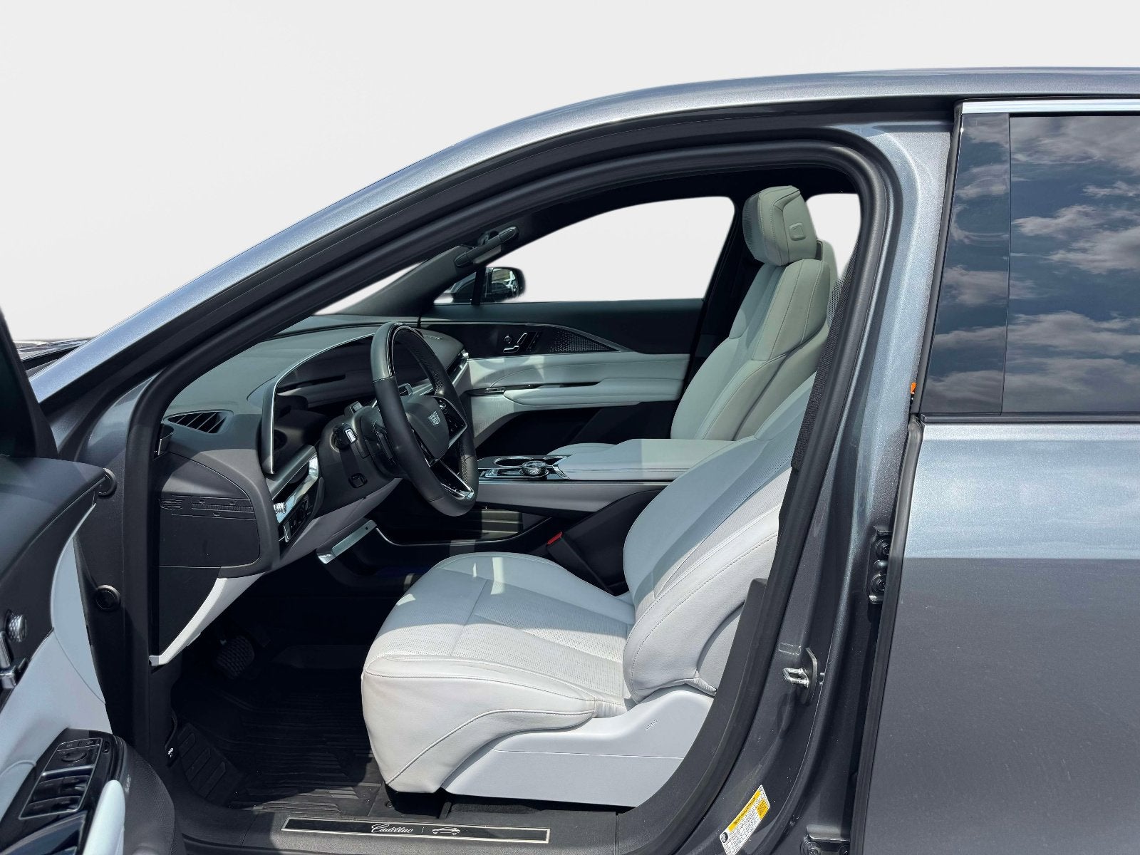 2023 Cadillac LYRIQ Luxury