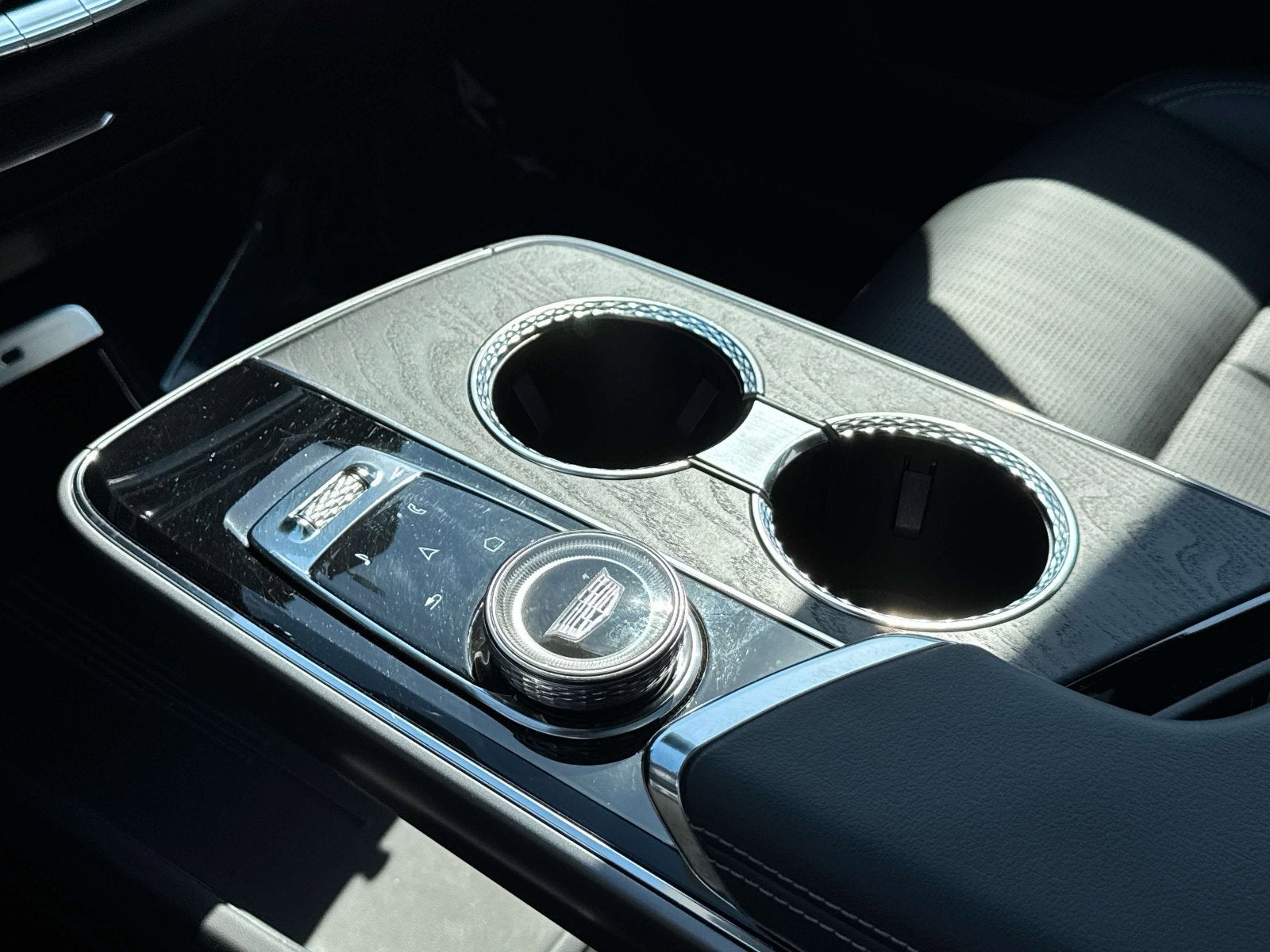 2023 Cadillac LYRIQ Luxury