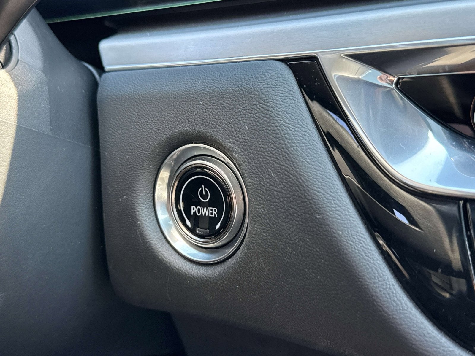 2023 Cadillac LYRIQ Luxury