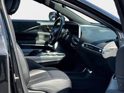 2023 Cadillac LYRIQ Luxury