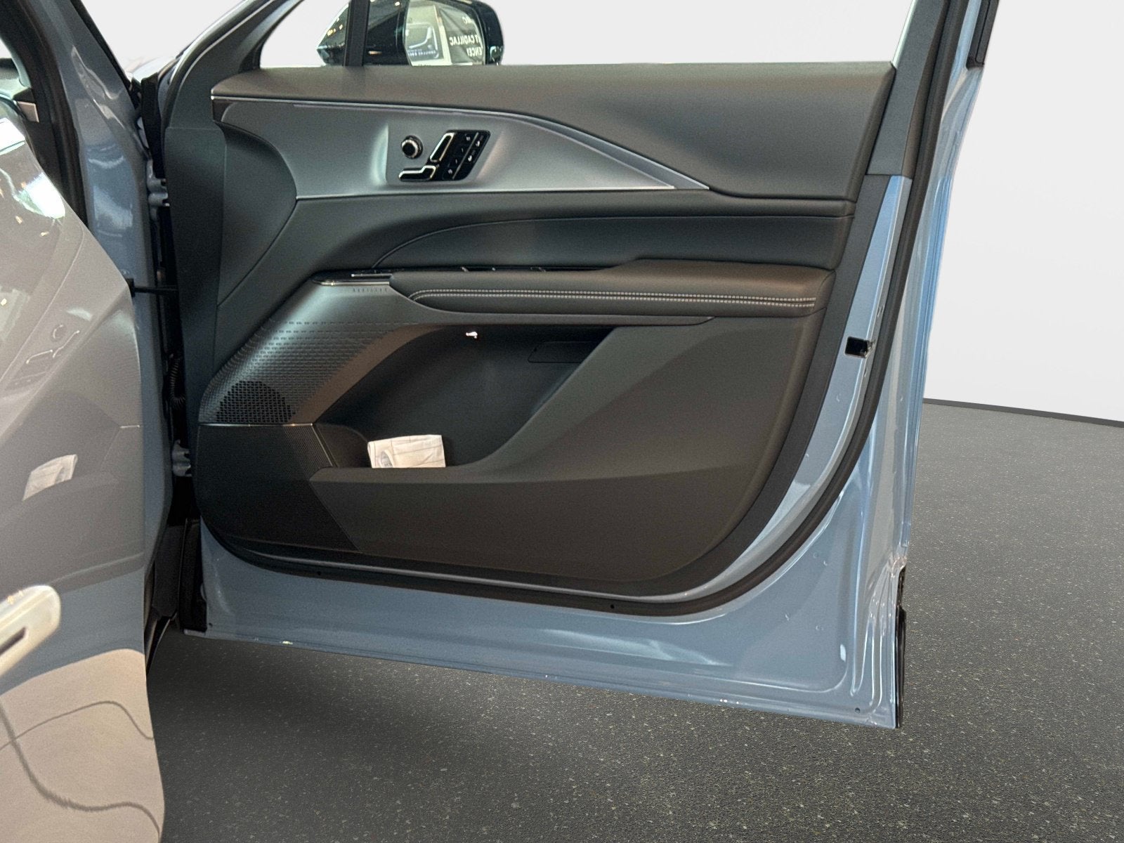 2027 Cadillac LYRIQ Luxury