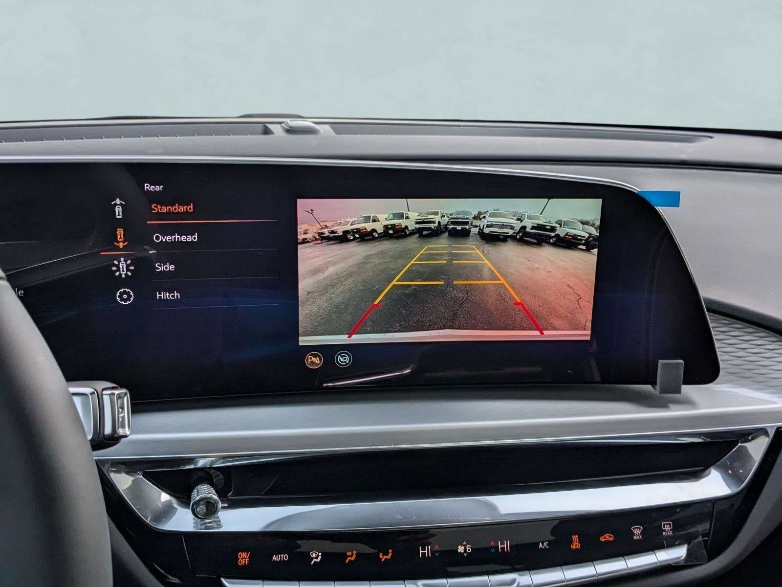 2025 Cadillac LYRIQ Luxury 1