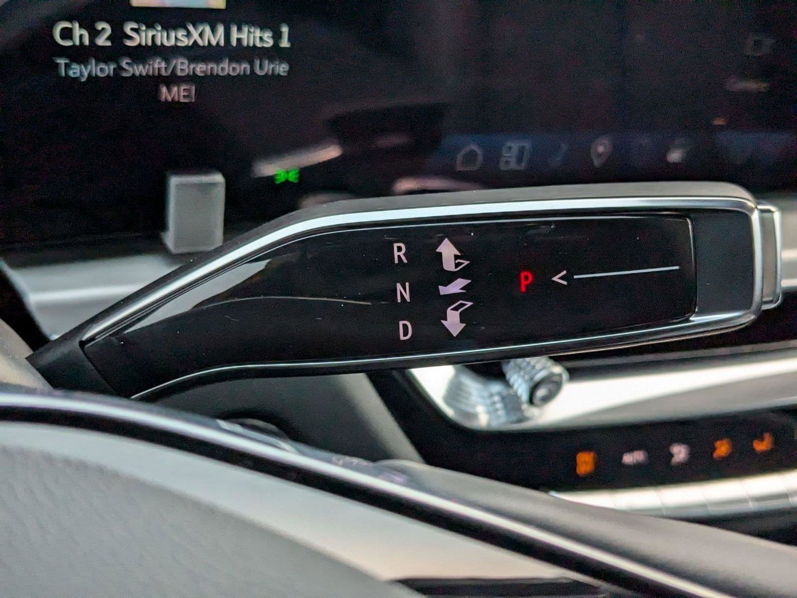 2025 Cadillac LYRIQ Luxury 1