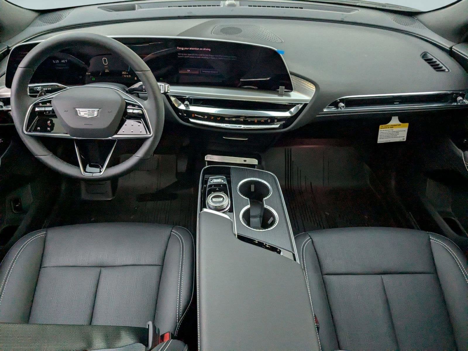 2025 Cadillac LYRIQ Luxury 1