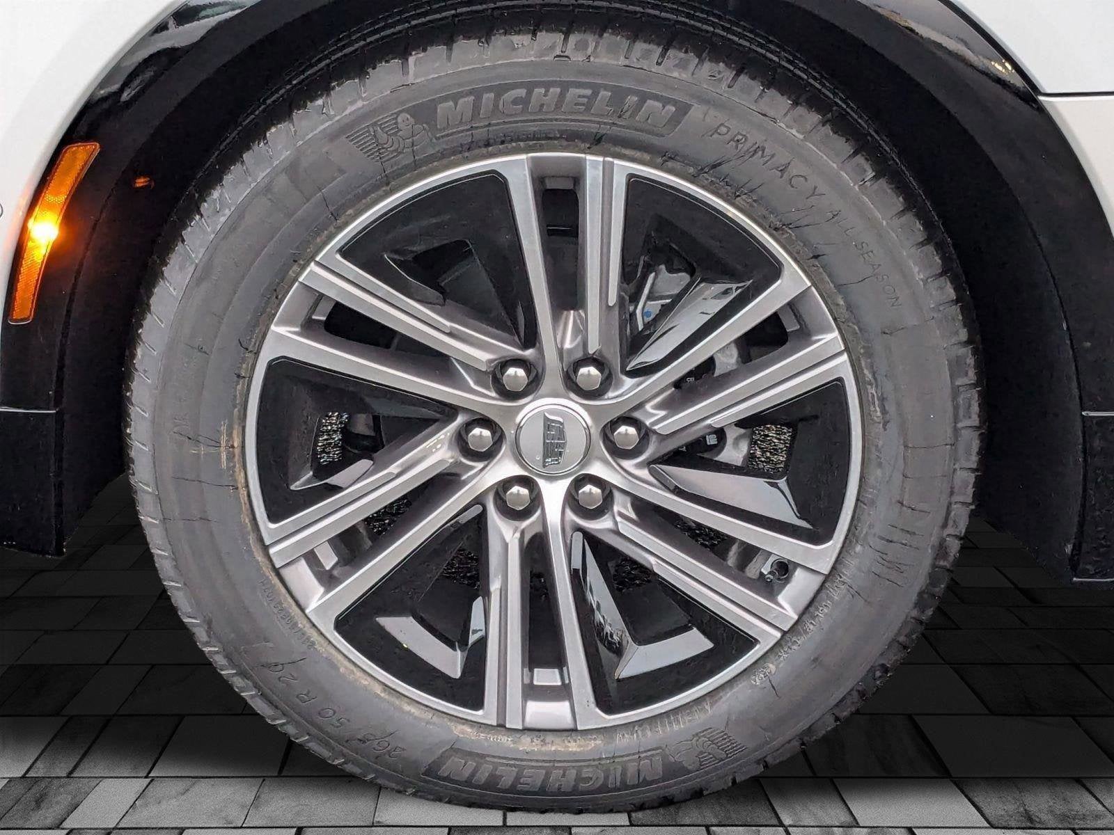 2025 Cadillac LYRIQ Luxury 1