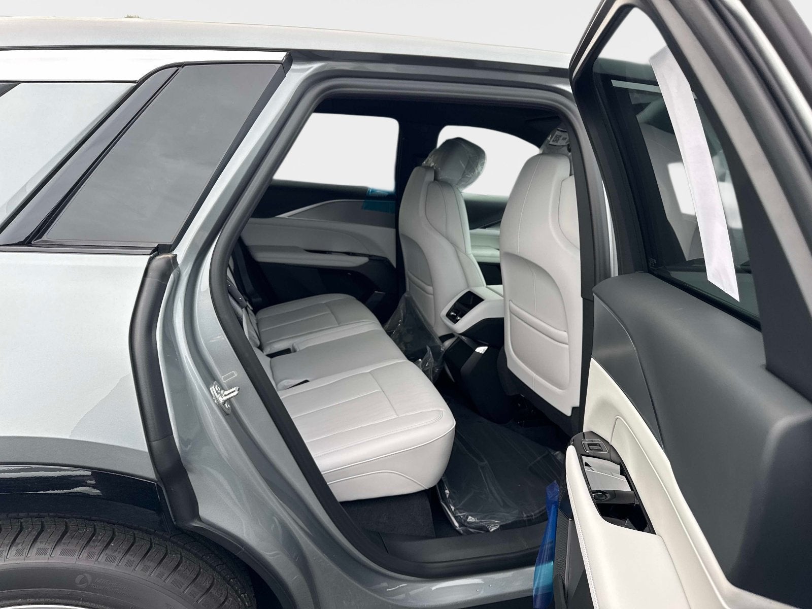2027 Cadillac LYRIQ Luxury