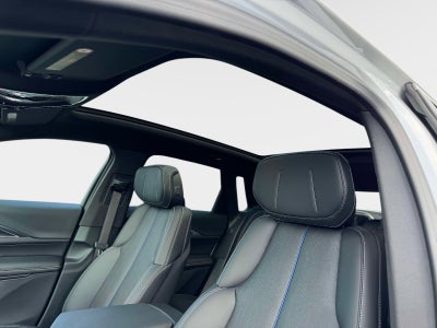 2025 Cadillac LYRIQ Luxury 1