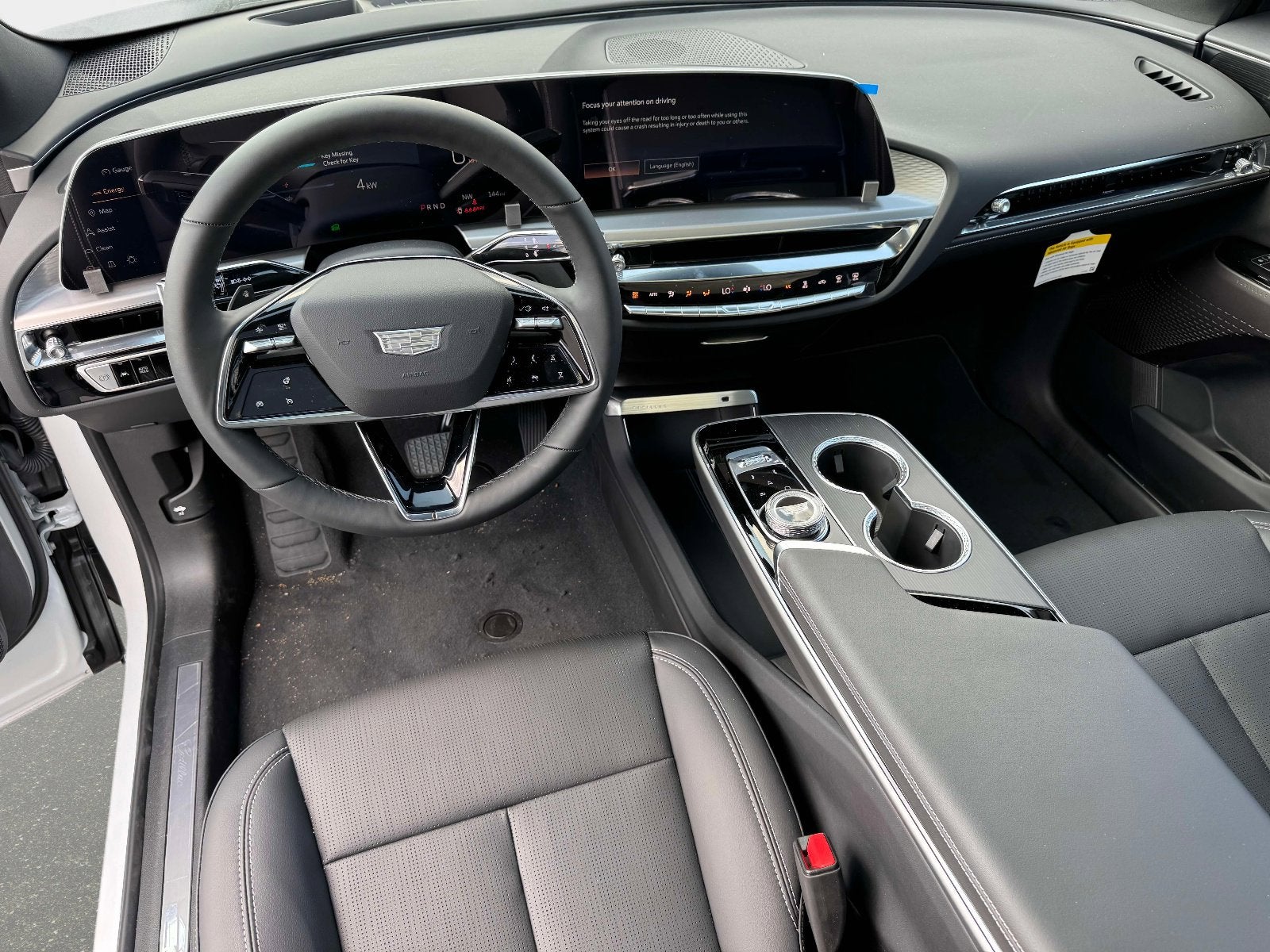 2025 Cadillac LYRIQ Luxury 1