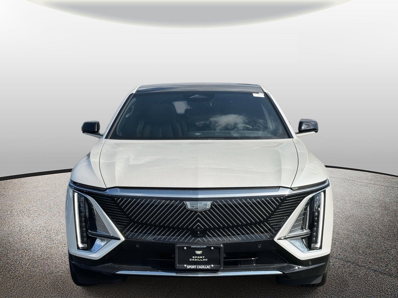 2025 Cadillac LYRIQ Luxury 1
