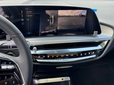 2025 Cadillac LYRIQ Luxury 1