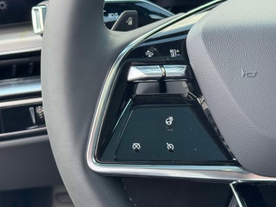 2025 Cadillac LYRIQ Luxury 1