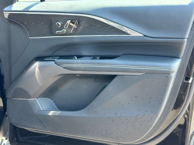 2024 Cadillac LYRIQ Luxury 1
