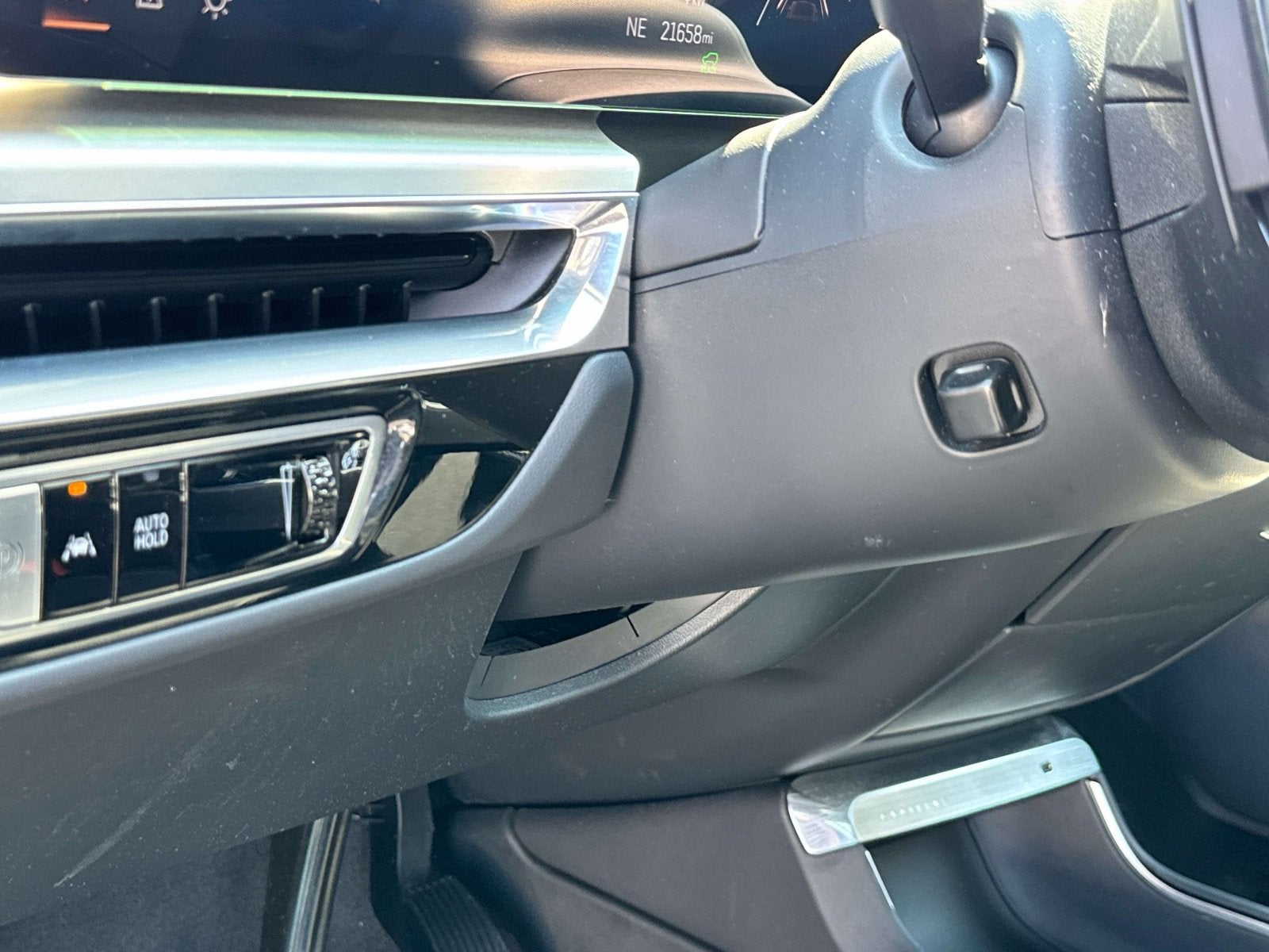 2024 Cadillac LYRIQ Luxury 1