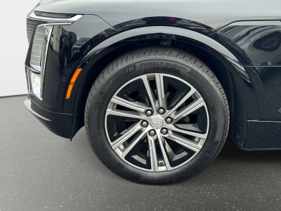 2024 Cadillac LYRIQ Luxury 1