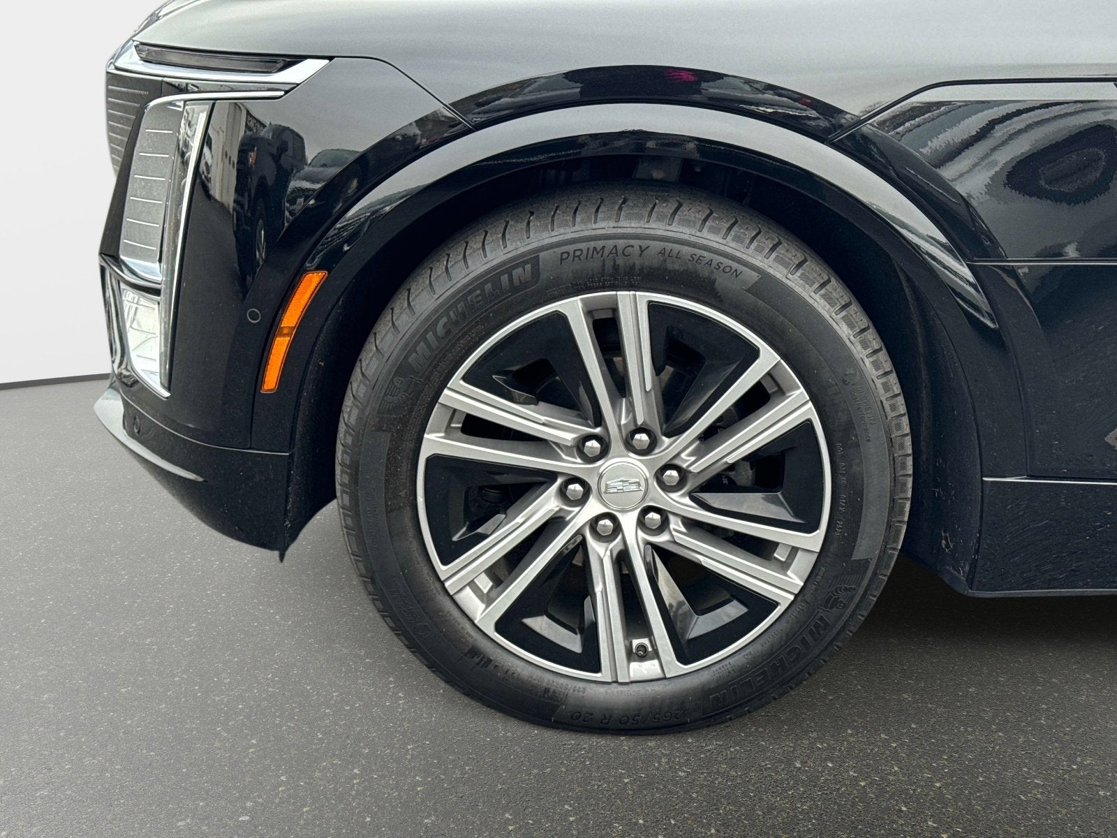 2024 Cadillac LYRIQ Luxury 1