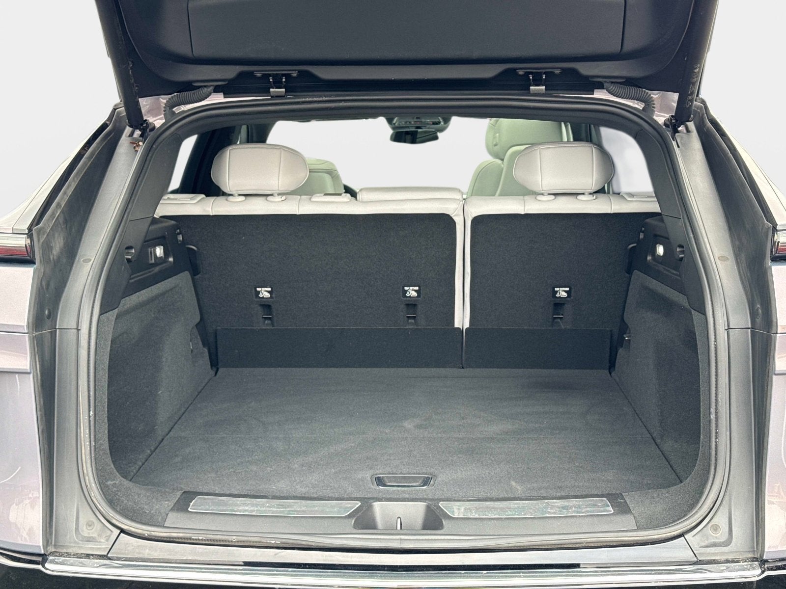 2024 Cadillac LYRIQ Luxury 1