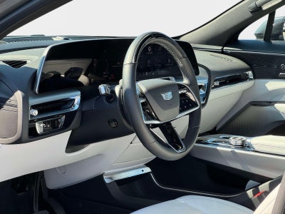 2024 Cadillac LYRIQ Luxury 2