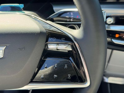 2024 Cadillac LYRIQ Luxury 2