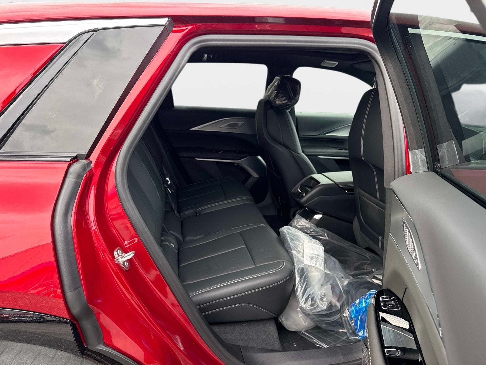 2027 Cadillac LYRIQ Premium Luxury