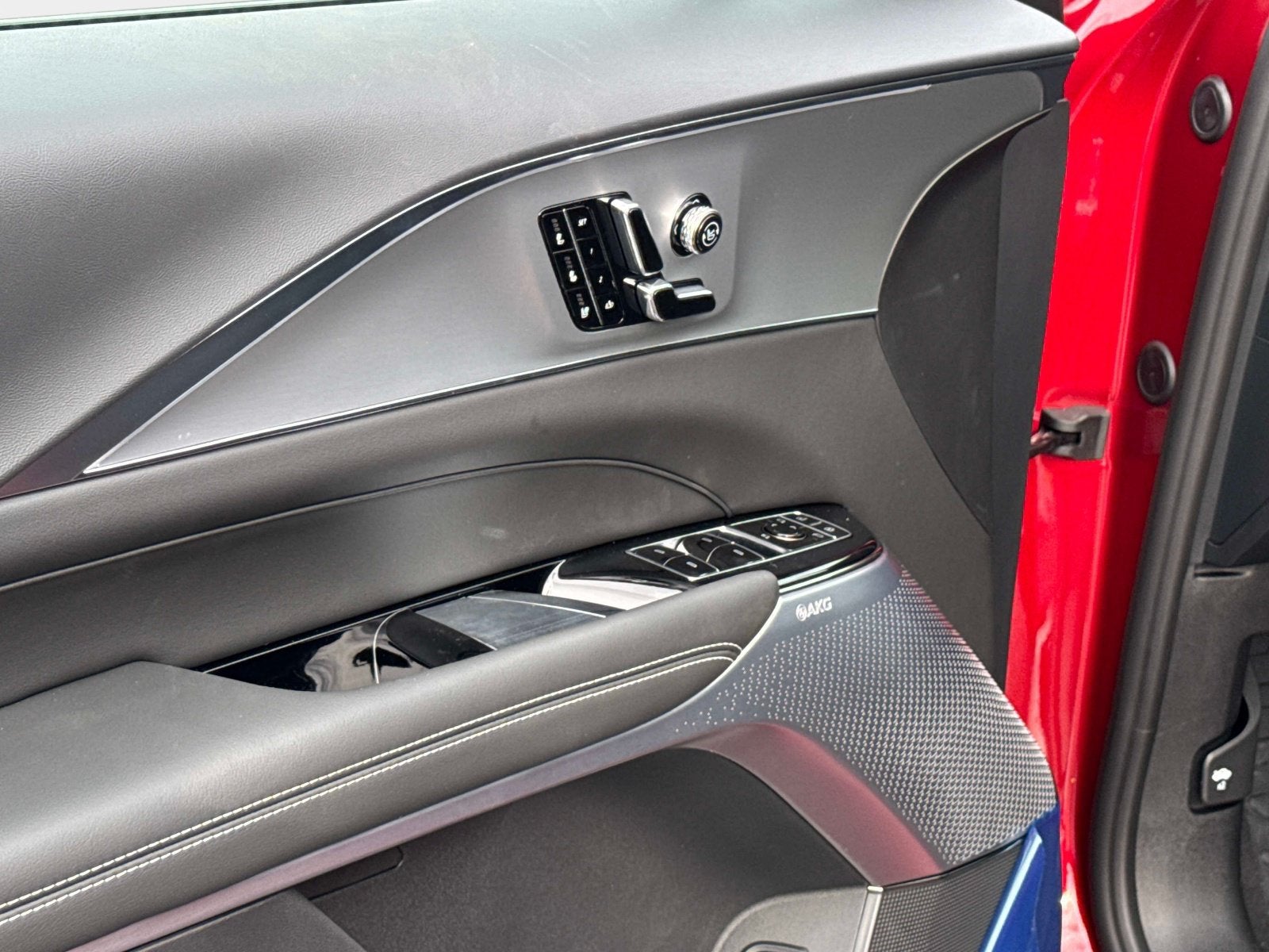2027 Cadillac LYRIQ Premium Luxury
