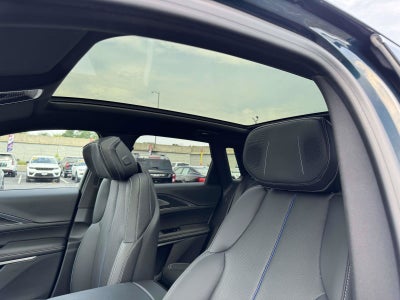2024 Cadillac LYRIQ Luxury 2