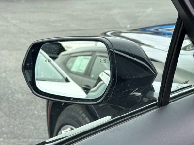 2024 Cadillac LYRIQ Luxury 3