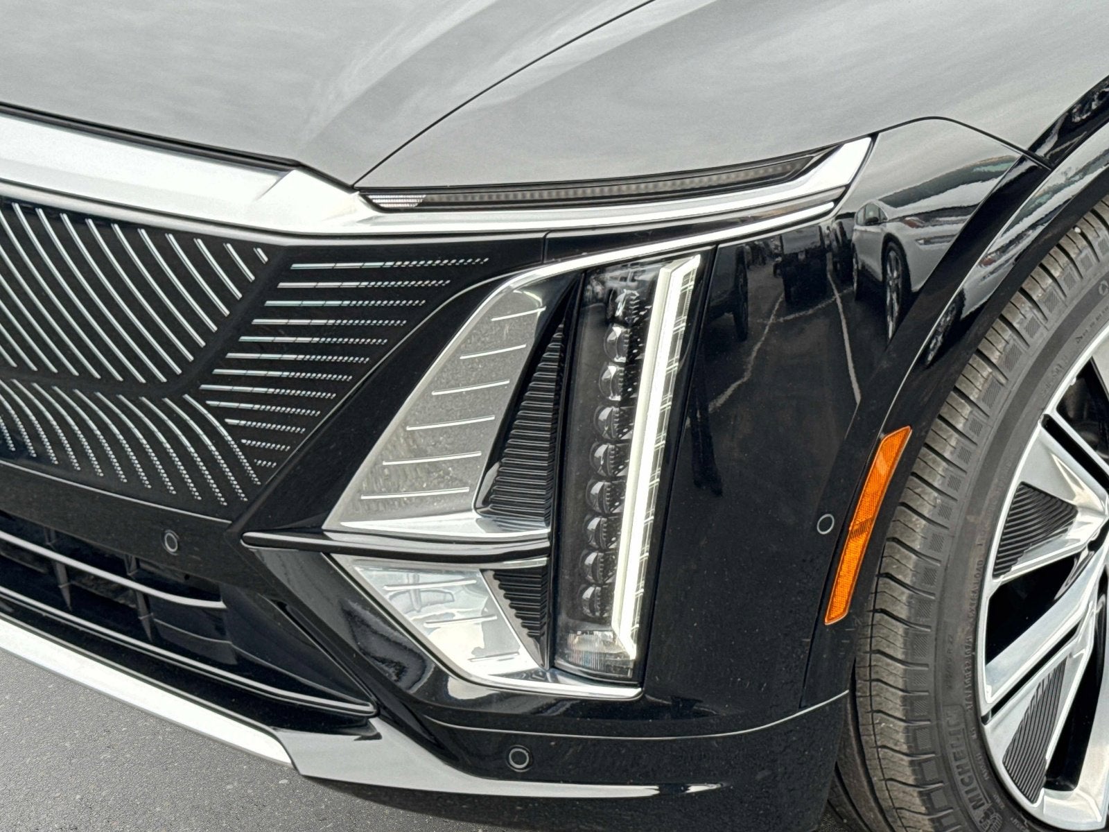 2024 Cadillac LYRIQ Luxury 3