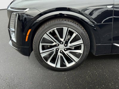 2024 Cadillac LYRIQ Luxury 3