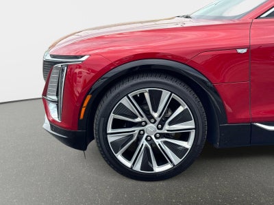 2025 Cadillac LYRIQ Luxury 3