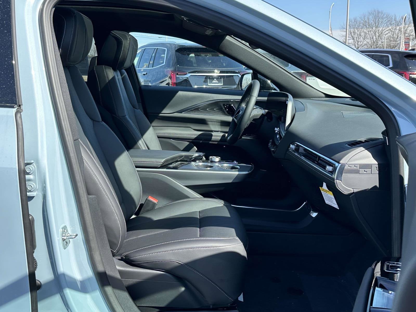 2025 Cadillac LYRIQ Sport 1