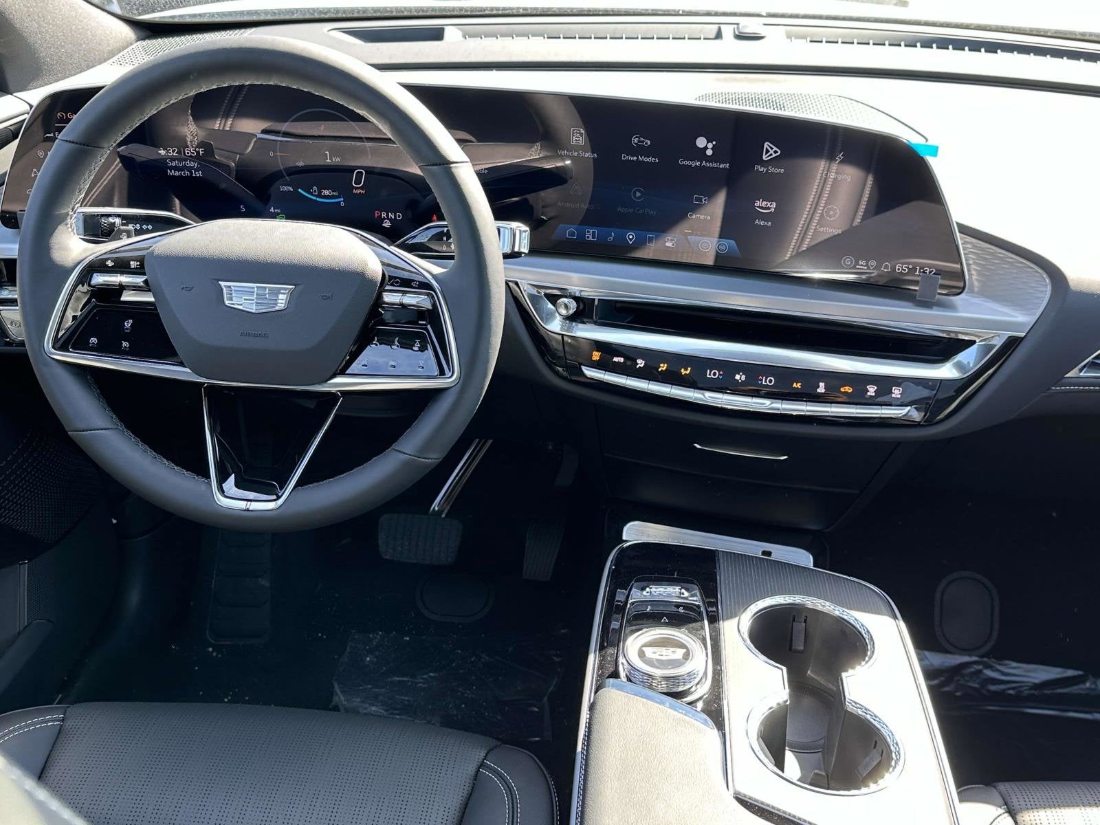 2025 Cadillac LYRIQ Sport 1