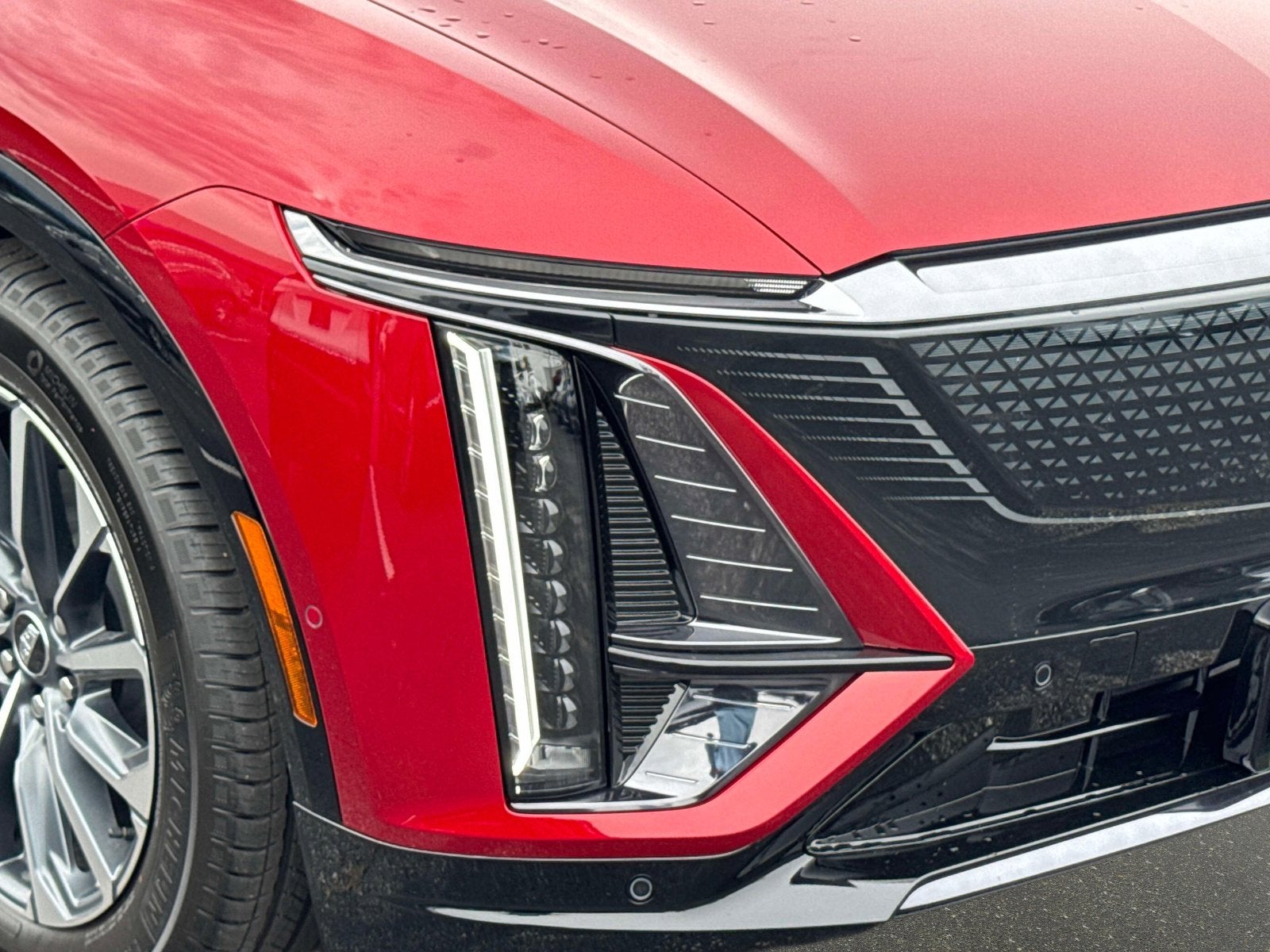 2025 Cadillac LYRIQ Sport 1