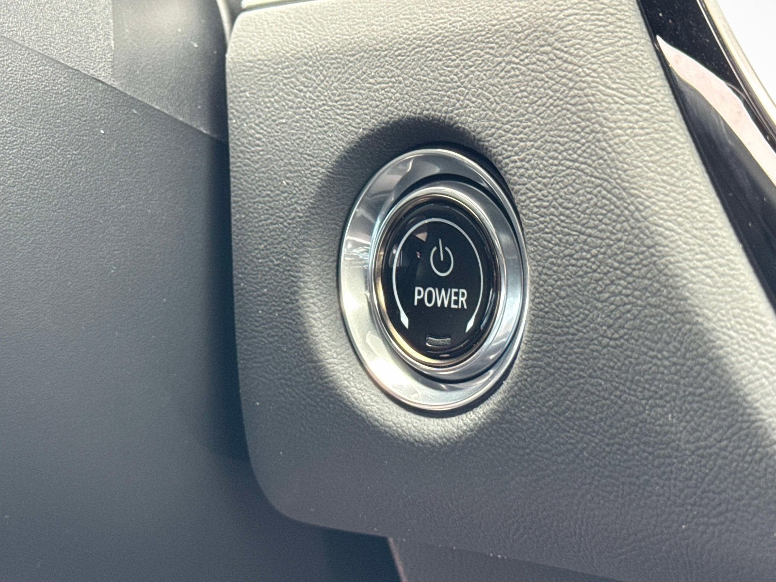 2025 Cadillac LYRIQ Sport 1