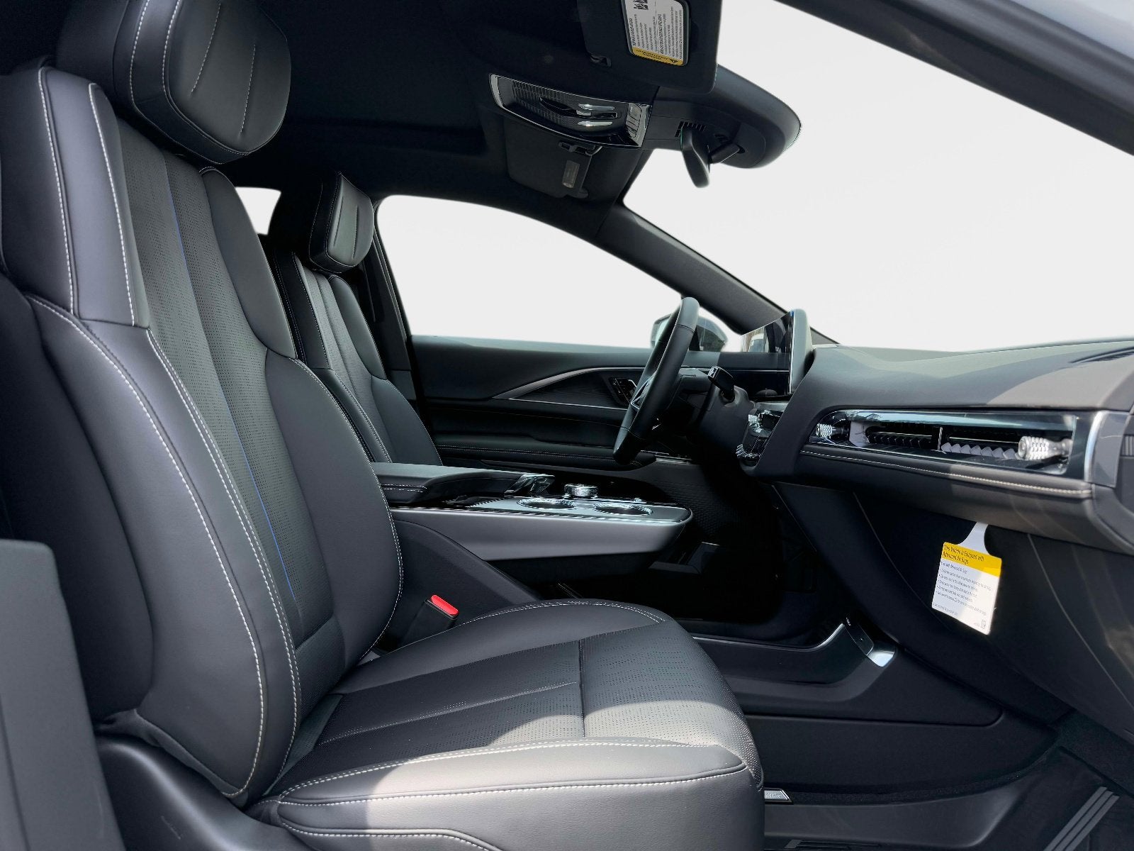 2025 Cadillac LYRIQ Sport 1