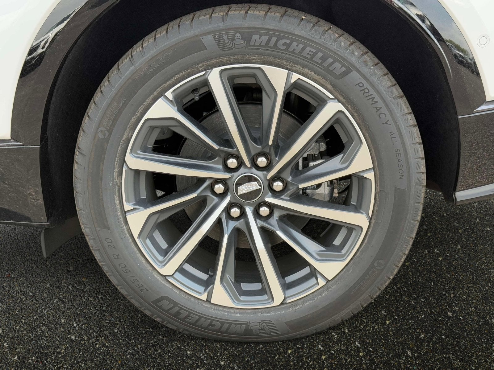 2025 Cadillac LYRIQ Sport 1