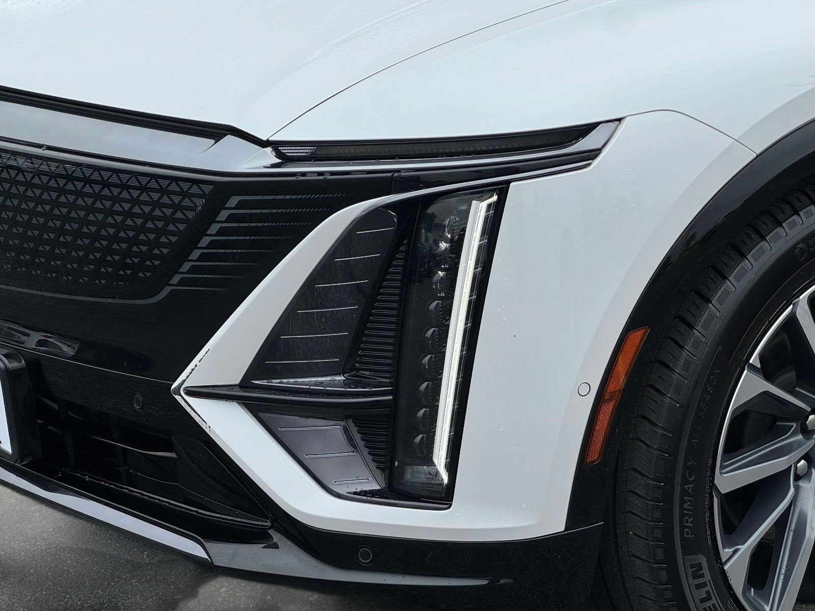 2024 Cadillac LYRIQ Sport 2