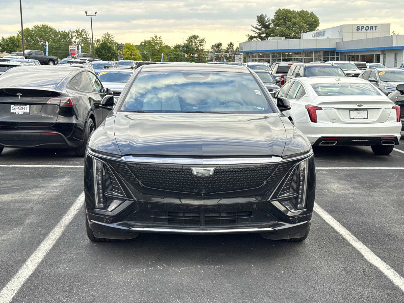 2024 Cadillac LYRIQ Sport 3