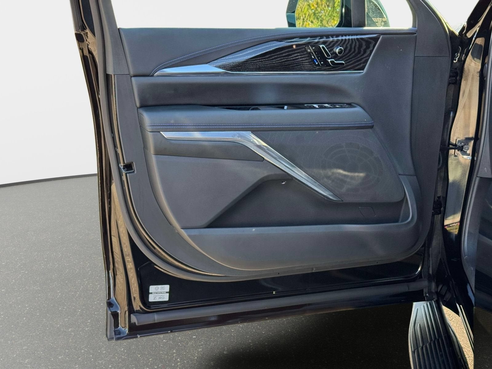 2026 Cadillac ESCALADE IQL Luxury