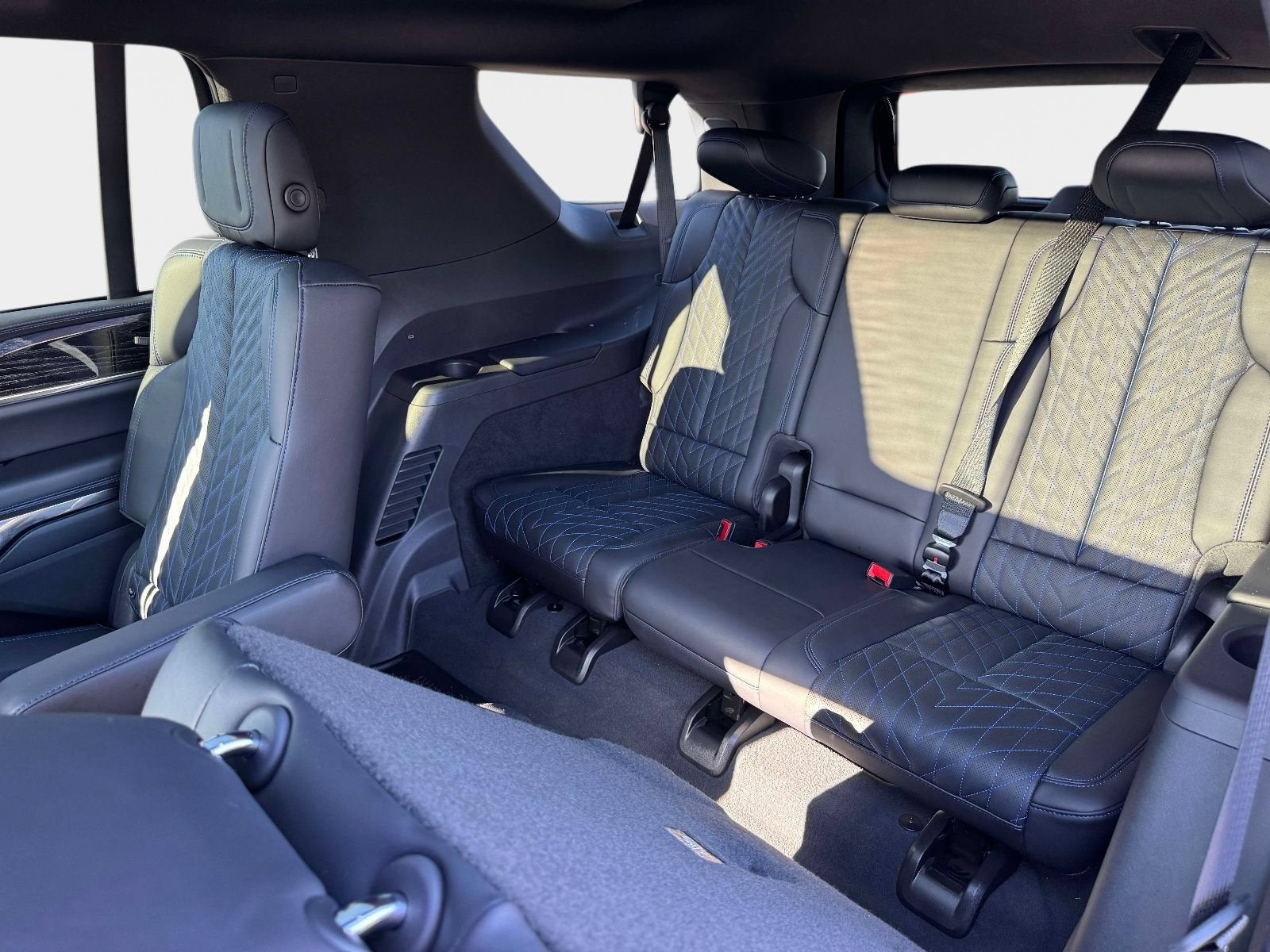 2026 Cadillac ESCALADE IQL Luxury