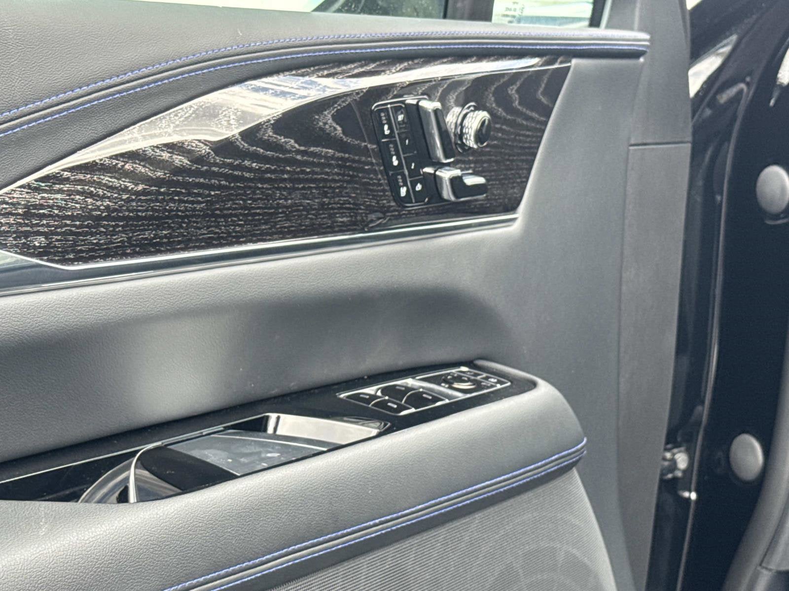 2026 Cadillac ESCALADE IQL Luxury